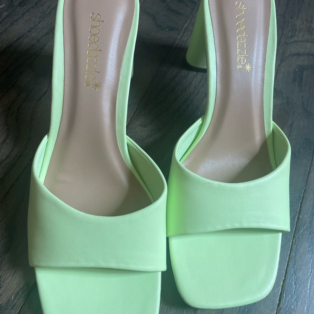 Shoe Dazzle Women's Green Heels